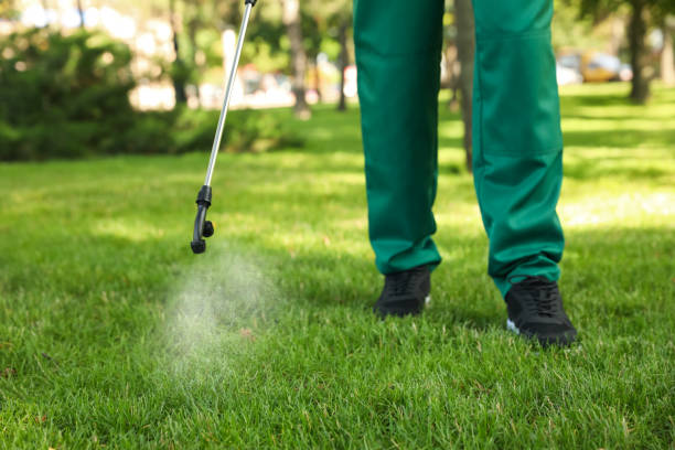 Best Commercial Pest Control Services  in Oshkosh, WI